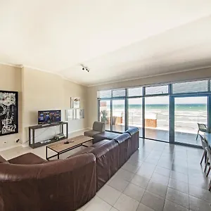 https://surferscorner-self-catering-apartments.hotels-capetown.com